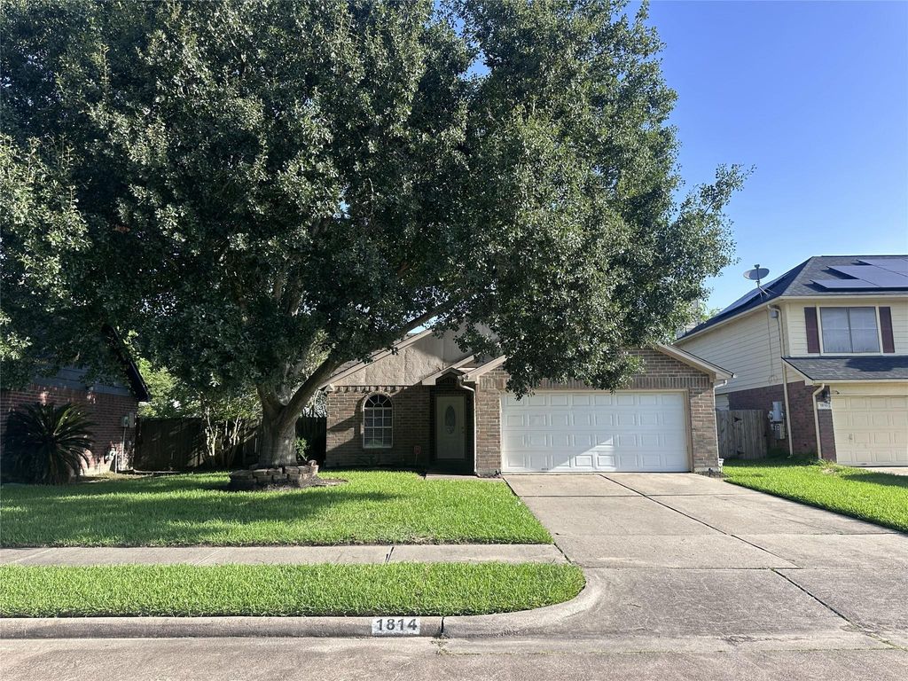 1814 Grove Court Drive, Missouri City, TX 77489