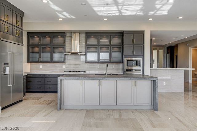 9133 Las Manaitas Avenue 302, Las Vegas, NV 89144