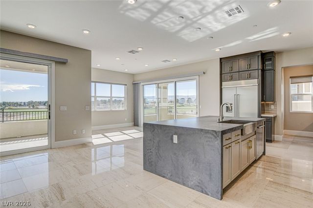 9133 Las Manaitas Avenue 302, Las Vegas, NV 89144