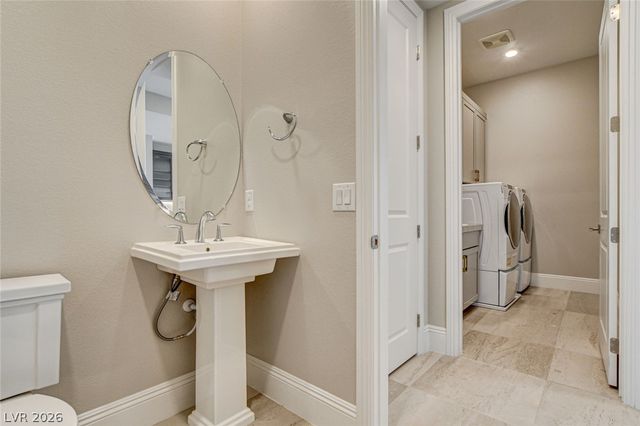 9133 Las Manaitas Avenue 302, Las Vegas, NV 89144