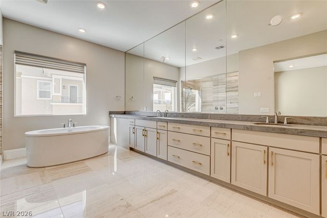 9133 Las Manaitas Avenue 302, Las Vegas, NV 89144