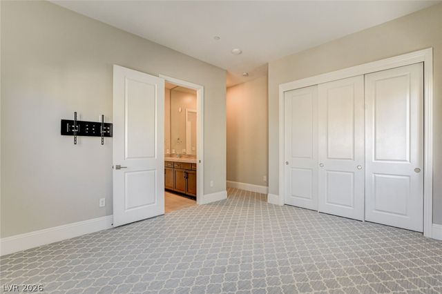 9133 Las Manaitas Avenue 302, Las Vegas, NV 89144