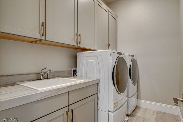 9133 Las Manaitas Avenue 302, Las Vegas, NV 89144
