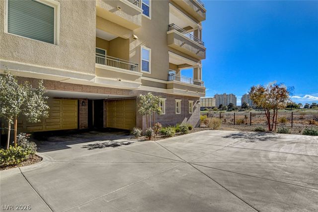 9133 Las Manaitas Avenue 302, Las Vegas, NV 89144