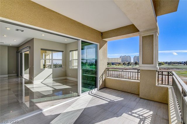 9133 Las Manaitas Avenue 302, Las Vegas, NV 89144