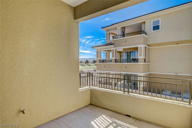 9133 Las Manaitas Avenue 302, Las Vegas, NV 89144