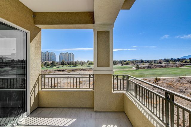 9133 Las Manaitas Avenue 302, Las Vegas, NV 89144