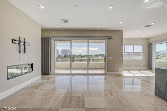 9133 Las Manaitas Avenue 302, Las Vegas, NV 89144
