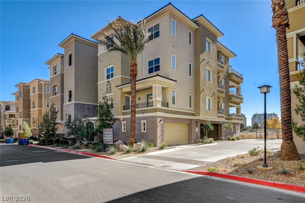 9133 Las Manaitas Avenue 302, Las Vegas, NV 89144