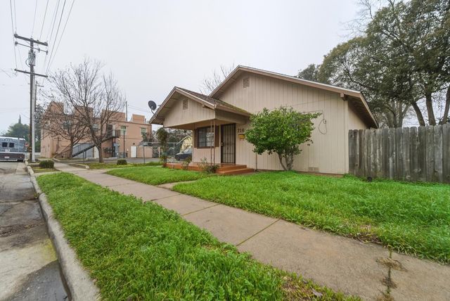 716 Rosalind Ave, Yuba City, CA 95991