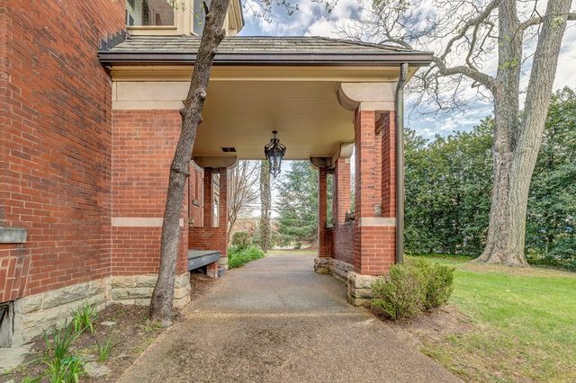 622 S Thornton Avenue, Dalton, GA 30720