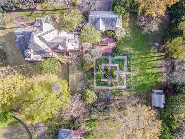 622 S Thornton Avenue, Dalton, GA 30720