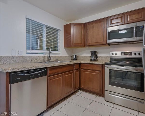 4770 Topaz Street 15, Las Vegas, NV 89121