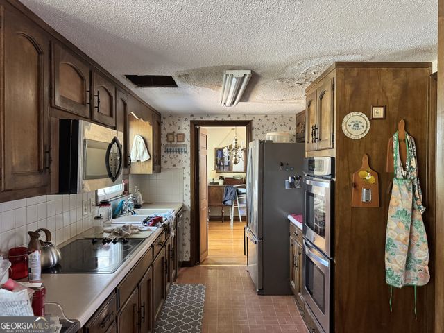 4703 Marc Court SW, Lilburn, GA 30047