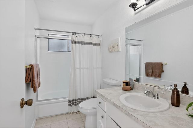 16605 Rolando Ave, Castro Valley, CA 94578