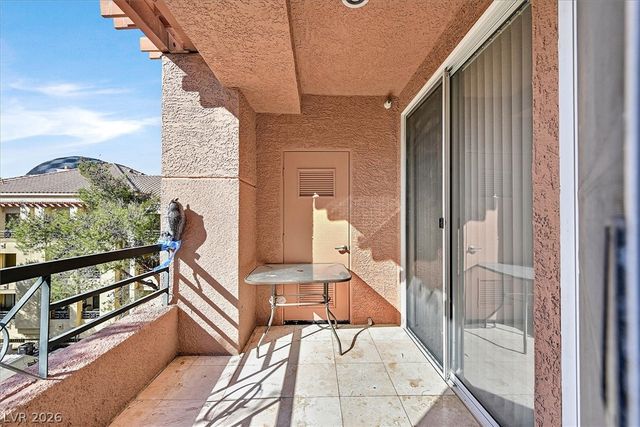 220 East Flamingo Road 305, Las Vegas, NV 89169