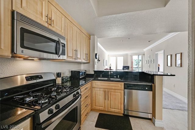 220 East Flamingo Road 305, Las Vegas, NV 89169