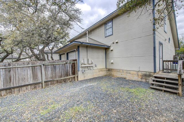2509 Riddle RD A, Austin, TX 78748
