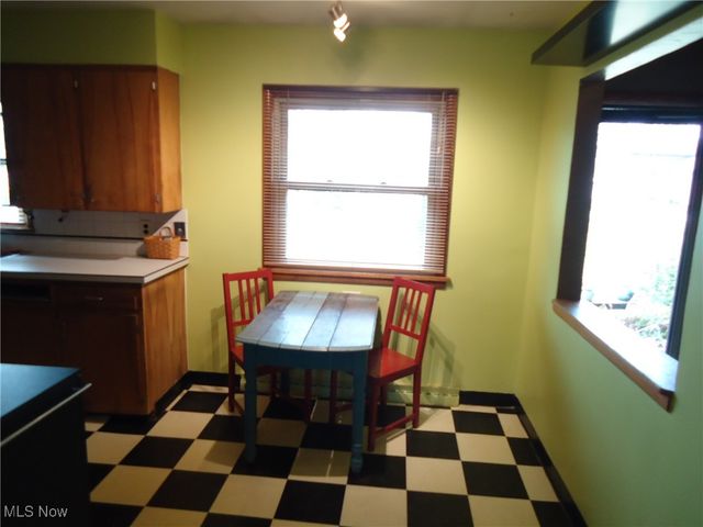 264 Kent Drive, Tallmadge, OH 44278