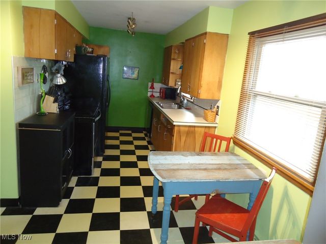 264 Kent Drive, Tallmadge, OH 44278