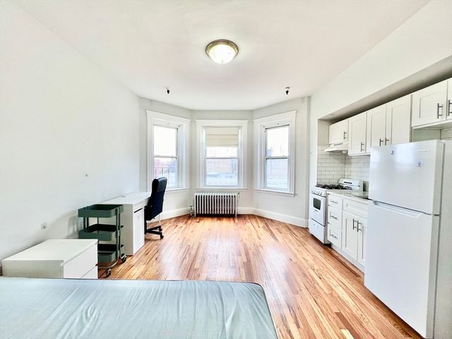 1330 Commonwealth Ave 26, Boston, MA 02134