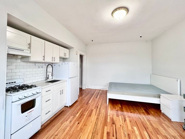 1330 Commonwealth Ave 26, Boston, MA 02134