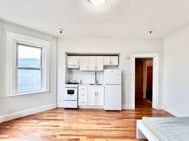 1330 Commonwealth Ave 26, Boston, MA 02134