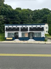 465 Williams Street, New London, CT 06320