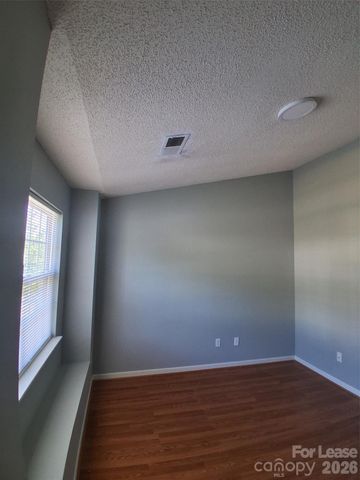 1786 Forest Side Lane, Charlotte, NC 28213