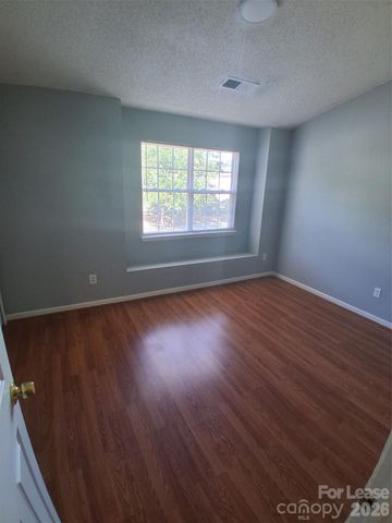 1786 Forest Side Lane, Charlotte, NC 28213