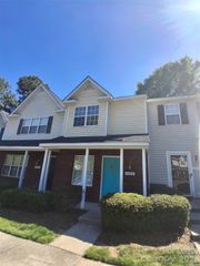 1786 Forest Side Lane, Charlotte, NC 28213