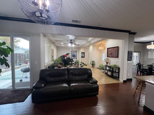 1005 Windmill Cove Ct, Stockton, CA 95209