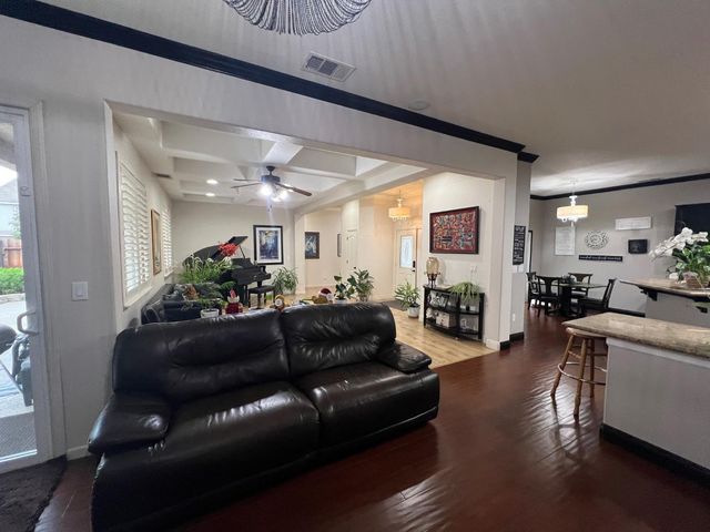 1005 Windmill Cove Ct, Stockton, CA 95209