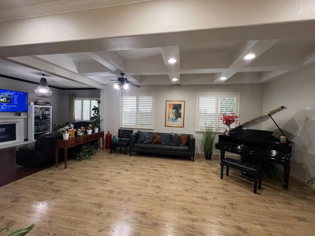 1005 Windmill Cove Ct, Stockton, CA 95209