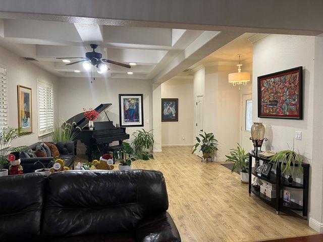 1005 Windmill Cove Ct, Stockton, CA 95209