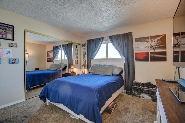 6041 Sequoia Road NW APT B12, Albuquerque, NM 87120