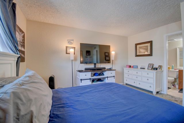 6041 Sequoia Road NW APT B12, Albuquerque, NM 87120