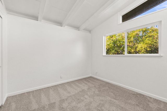 4305 37th Ave, Sacramento, CA 95824