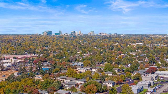 4305 37th Ave, Sacramento, CA 95824