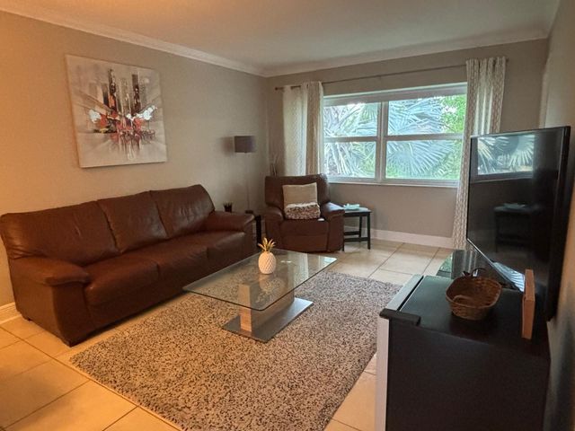 5171 W Oakland Park Boulevard 308, Lauderdale Lakes, FL 33313