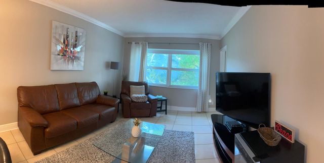 5171 W Oakland Park Boulevard 308, Lauderdale Lakes, FL 33313