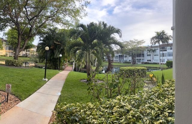 5171 W Oakland Park Boulevard 308, Lauderdale Lakes, FL 33313