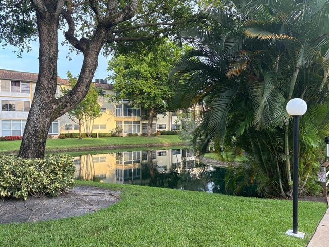 5171 W Oakland Park Boulevard 308, Lauderdale Lakes, FL 33313