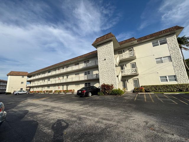 5171 W Oakland Park Boulevard 308, Lauderdale Lakes, FL 33313