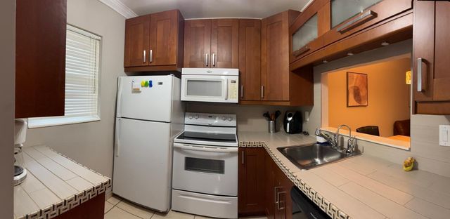 5171 W Oakland Park Boulevard 308, Lauderdale Lakes, FL 33313