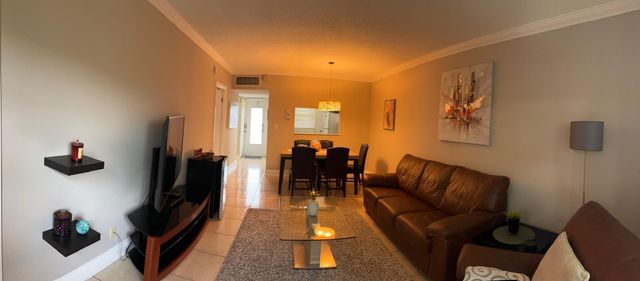 5171 W Oakland Park Boulevard 308, Lauderdale Lakes, FL 33313