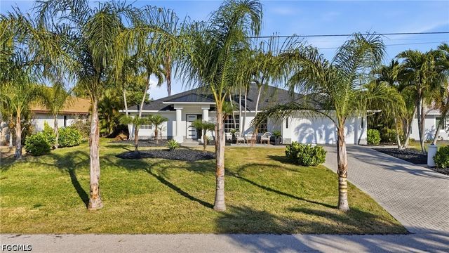 5227 SW 11th PL, Cape Coral, FL 33914