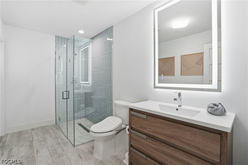 Image 28 of property listing at 5227 SW 11th PL, Cape Coral, FL 33914