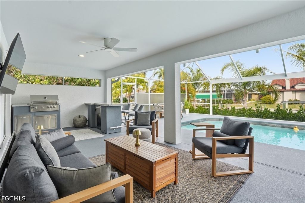 Image 29 of property listing at 5227 SW 11th PL, Cape Coral, FL 33914