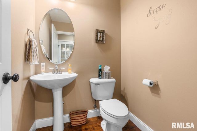 1606 Chriswell Gardens Street, Chatham, IL 62629